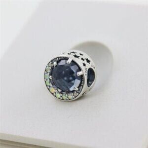 Pandora sparkling dark blue charm
